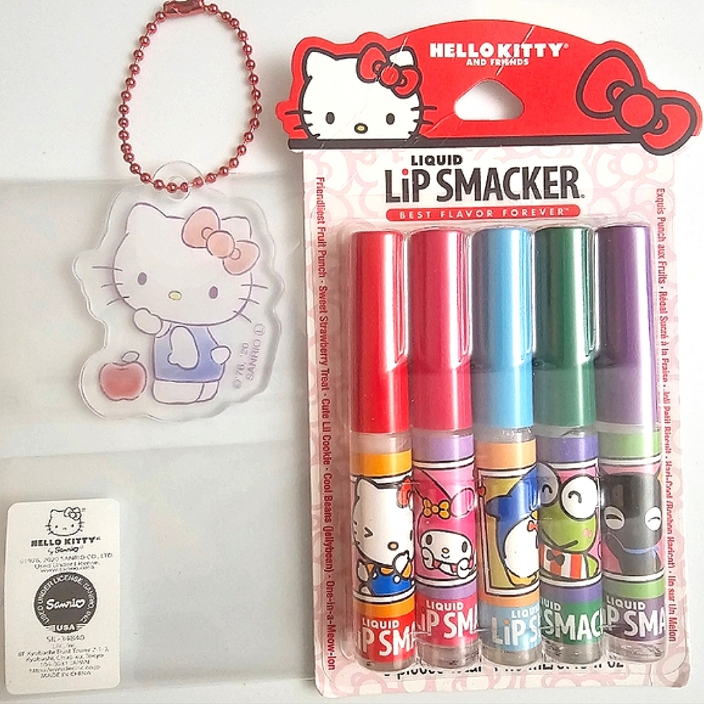 Lip Smacker x Hello Kitty 5 Piece Lip Gloss Gift Set With Bonus Sanrio Keychain